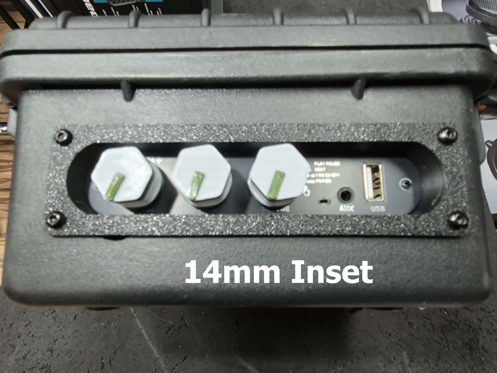1001U Exposed knob Case
