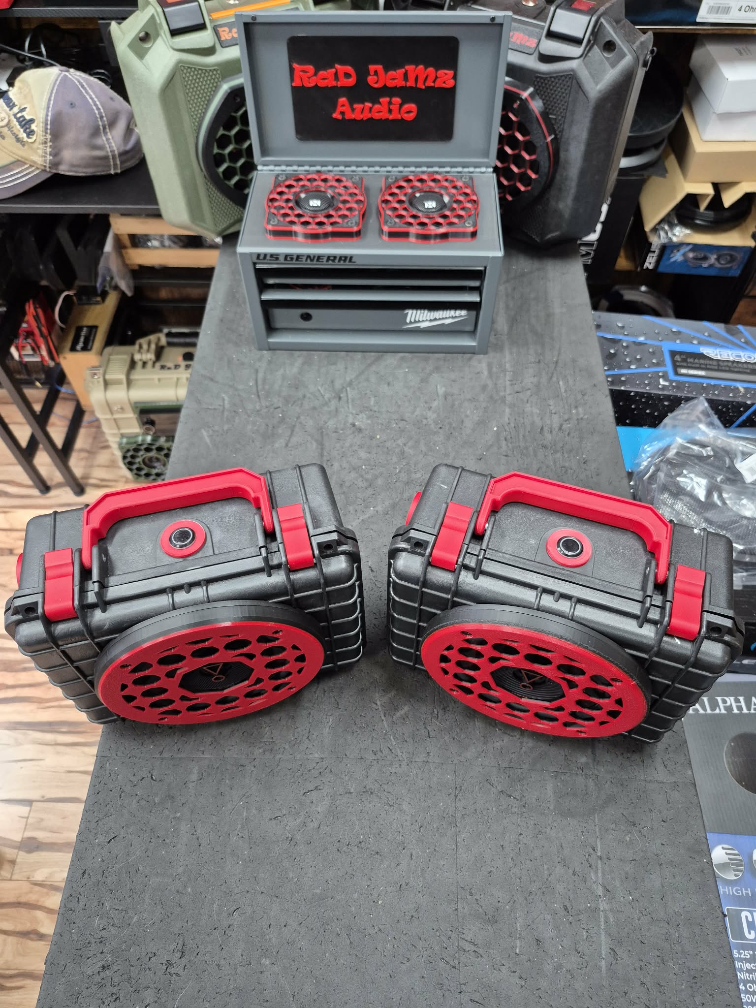 Twin Apache 1800 Bluetooth Speakers