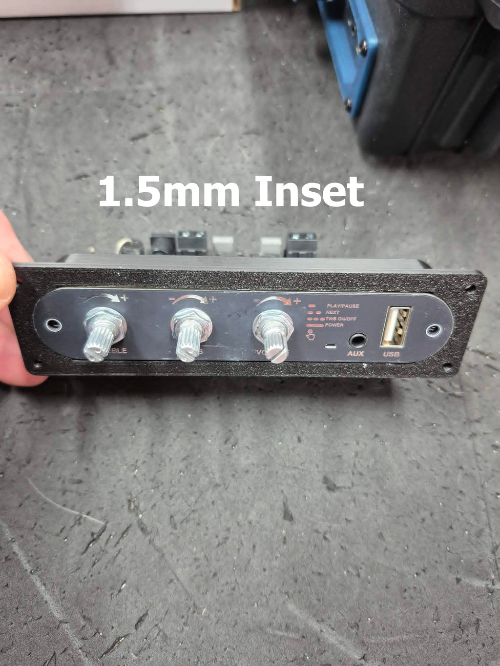 1001U Amp Recess Plate