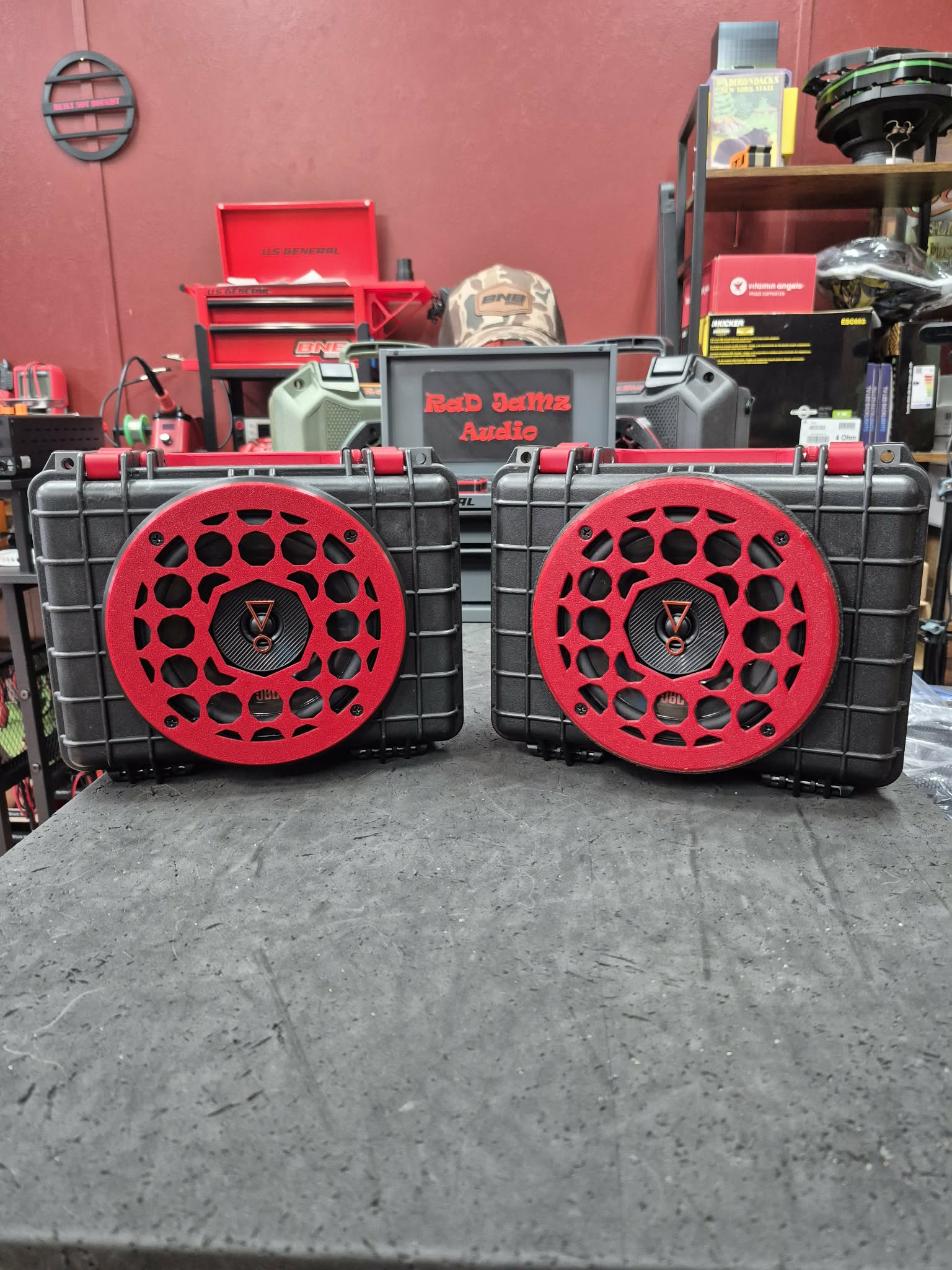 Twin Apache 1800 Bluetooth Speakers