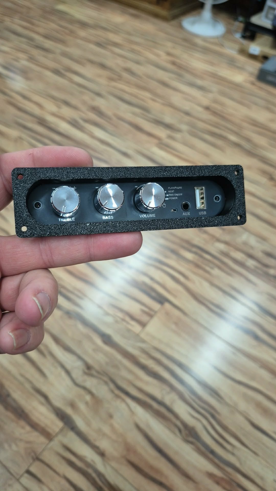 1001U Amp Recess Plate