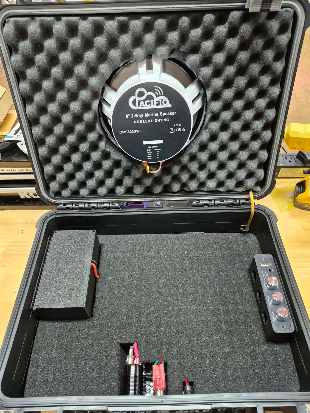 Pacific Audio 8" Bluetooth Boombox