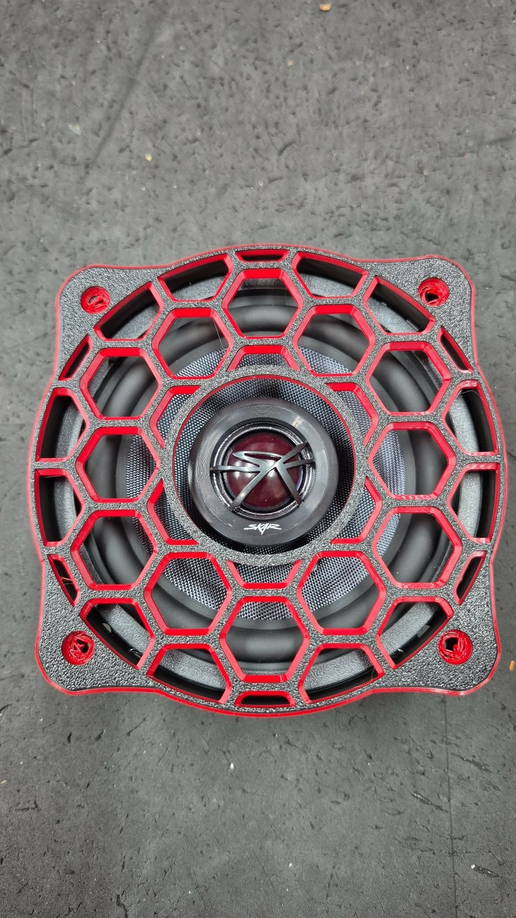 5.25" Snug fit speaker grill