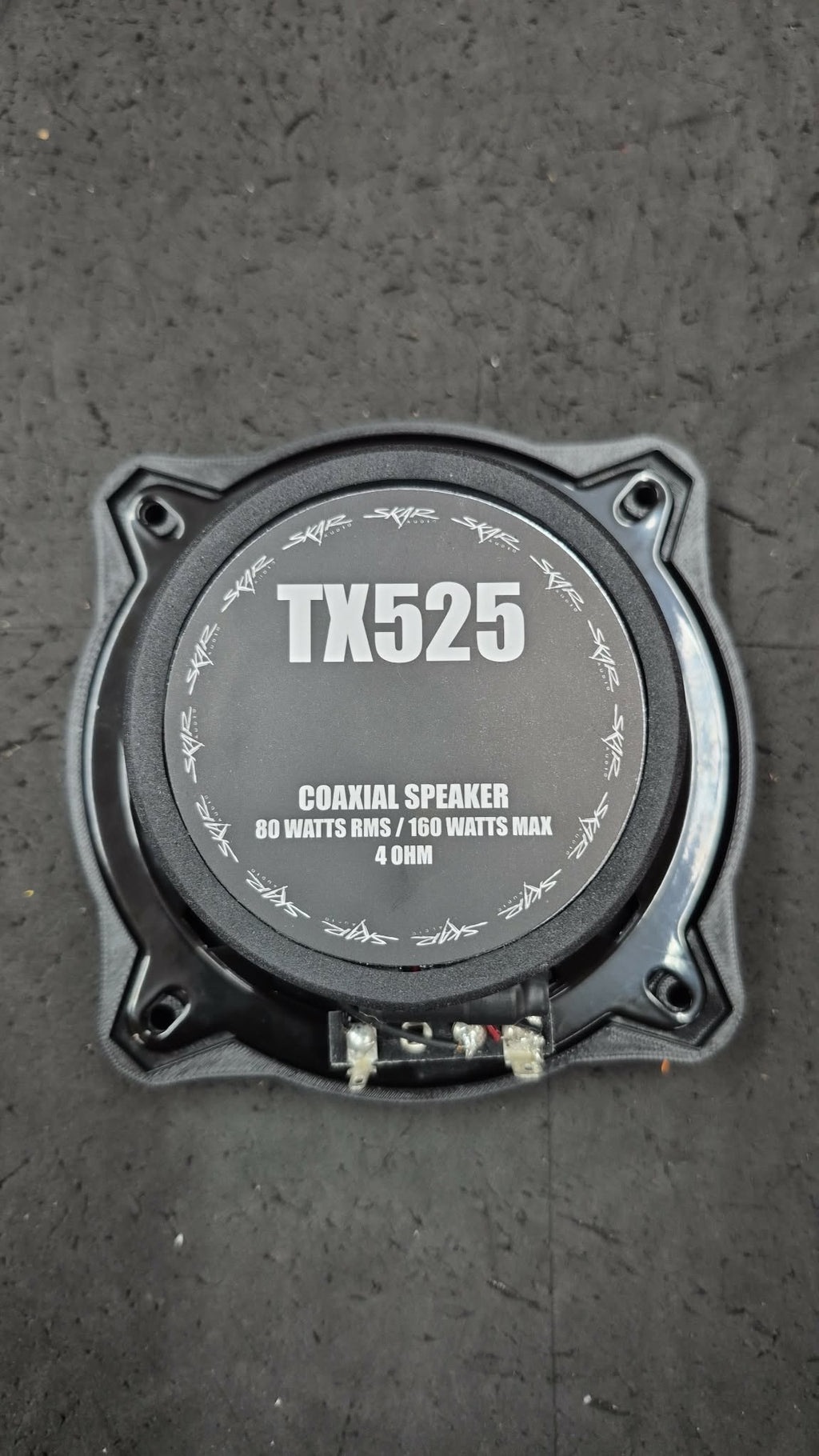 5.25" Snug fit speaker grill