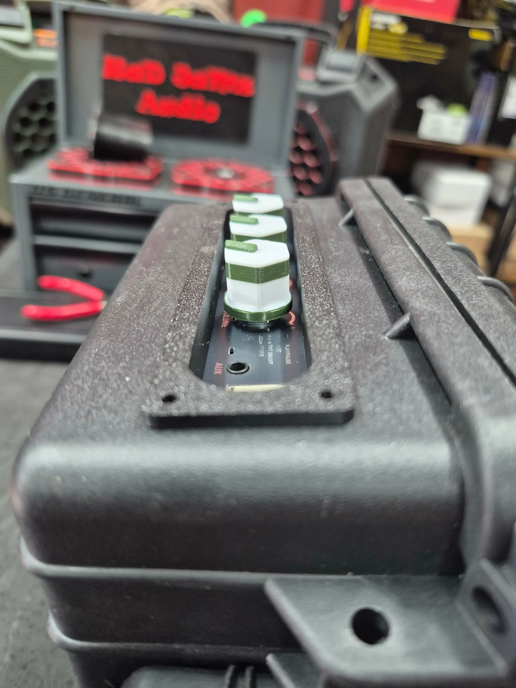 1001U Amp Recess Plate