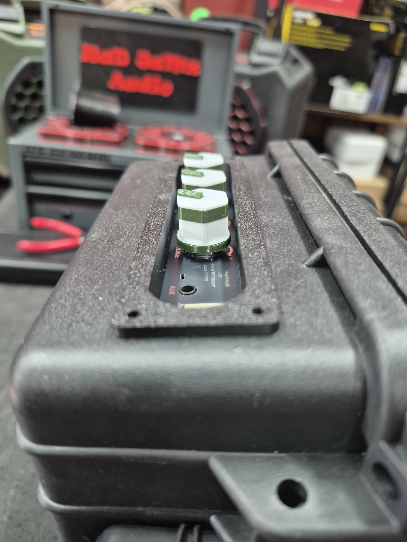 1001U Amp Recess Plate